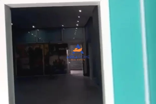 Ambient biznesi me qera 1+1 ne Tirane - 520 Euro