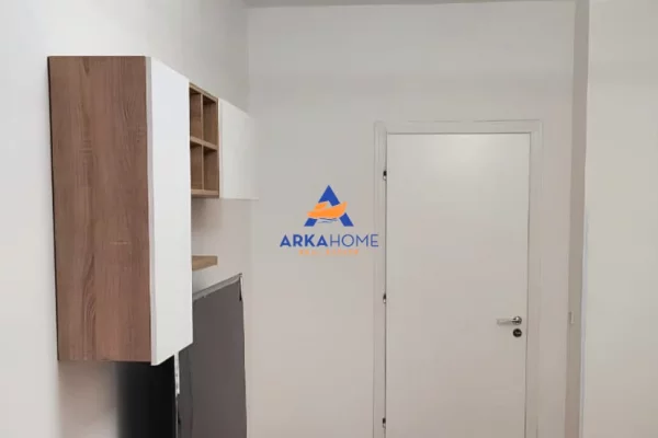 Shtepi me qera Apartament ne Tirane, 1+1, Mobilimi E mobiluar, Pagesa 1,040  Euro.