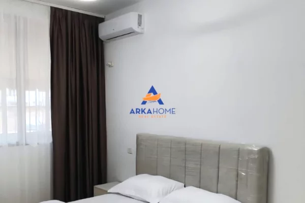 Shtepi me qera Apartament ne Tirane, 1+1, Mobilimi E mobiluar, Pagesa 1,040  Euro.