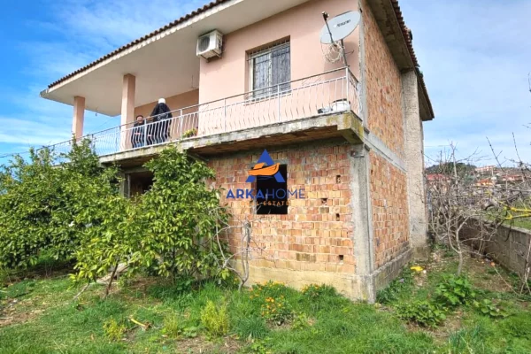 Shtepi ne shitje 4+1 ne Tirane - 161,290 Euro