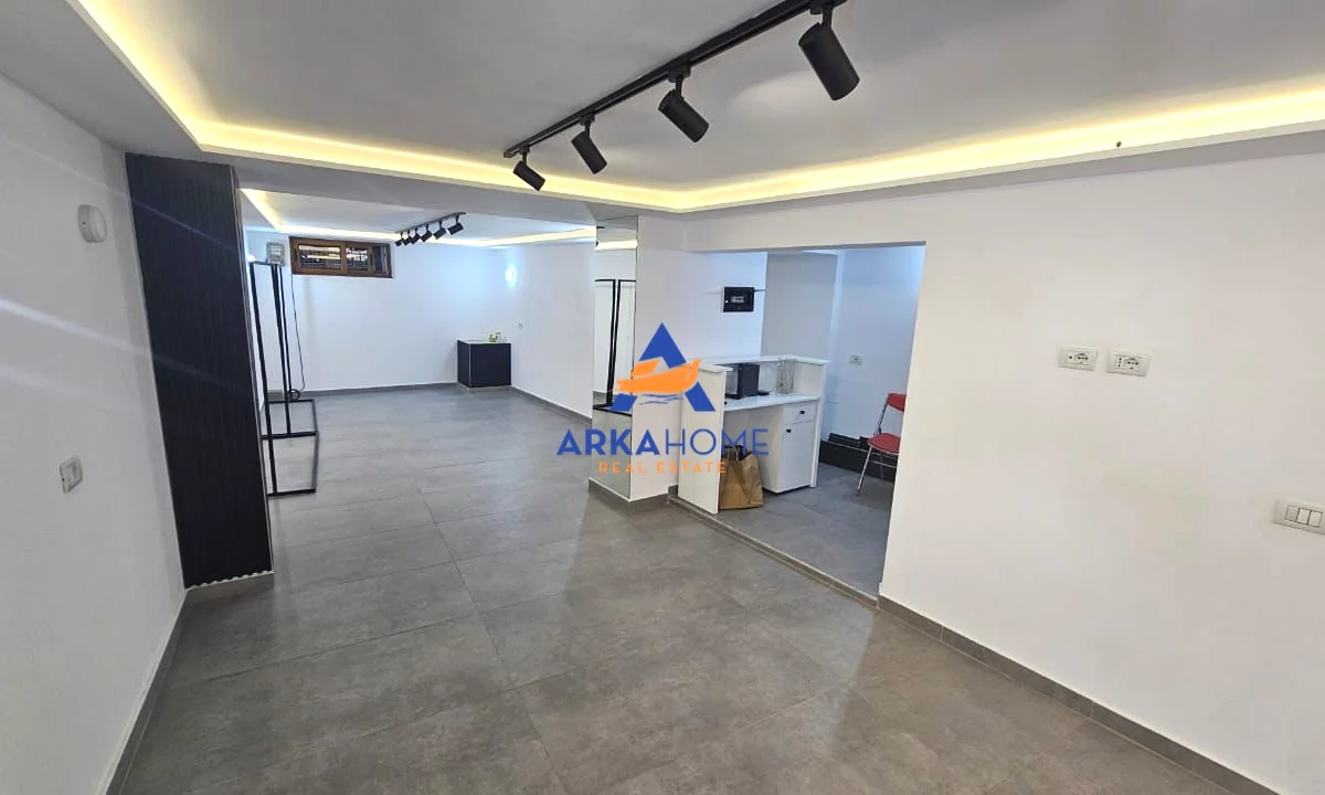 SHITET DYQAN 50M2 "NDODHET NE KRYQEZIMIN E VASIL SHANTO' 720,000 LEKE