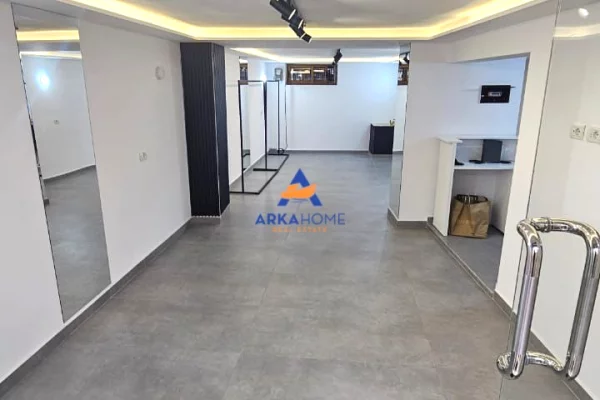 Business Property in Sale 1+1 in Tirana - 7,500 Euro