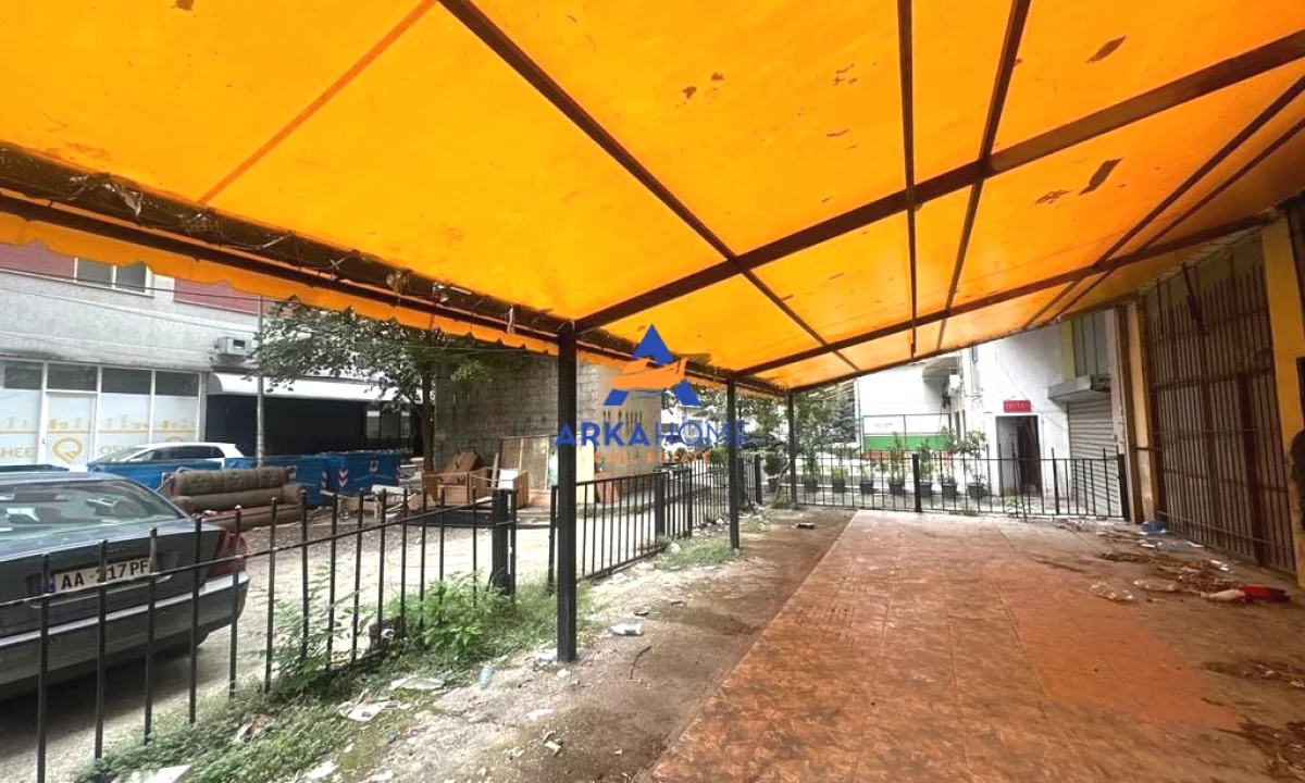 JEPET AMBIENT BIZNESI ME QERA 130M2 "PRAEN SQUARE 21" 1100 EURO