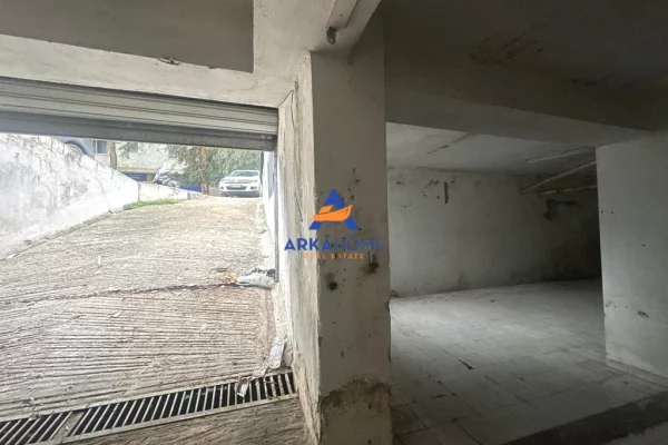 JEPET AMBIENT BIZNESI ME QERA 130M2 "PRAEN SQUARE 21" 1100 EURO