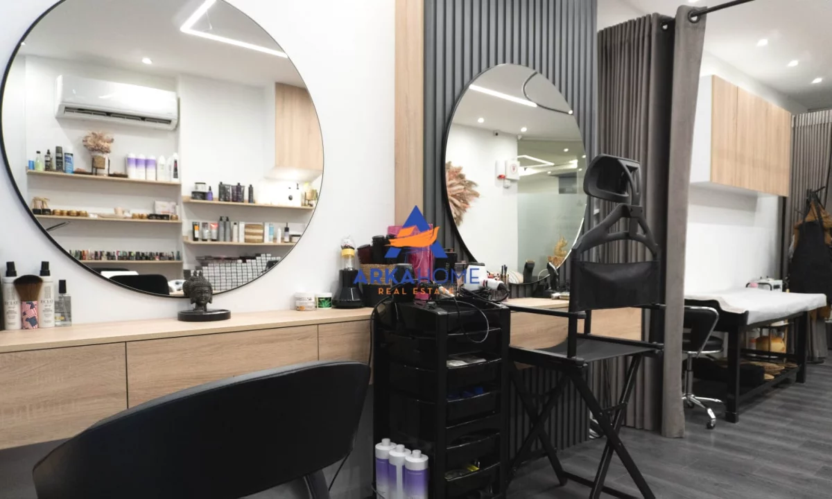 SHITET AMBIENT BIZNESI SALLON ESTETIK 38M2 "BULEVARDI ZOGU I PARE , PERBALL MARTENITETIT GERALDIN" 1