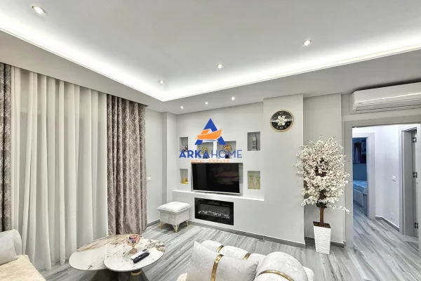 Shtepi me qera Apartament ne Tirane, 2+1, Mobilimi E mobiluar, Pagesa 677  Euro.