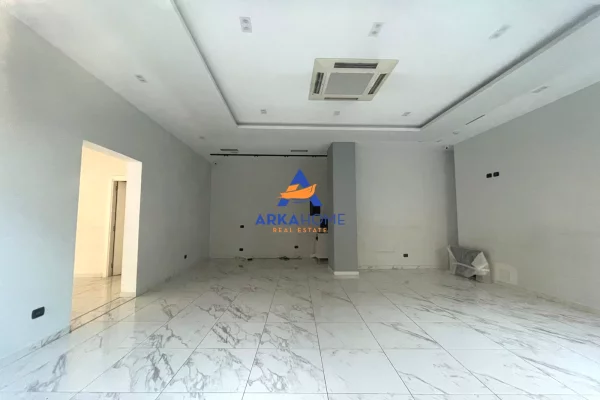 Ambient biznesi me qera 1+1 ne Tirane - 2,500 Euro