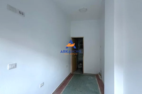 Ambient biznesi me qera 1+1 ne Tirane - 320 Euro