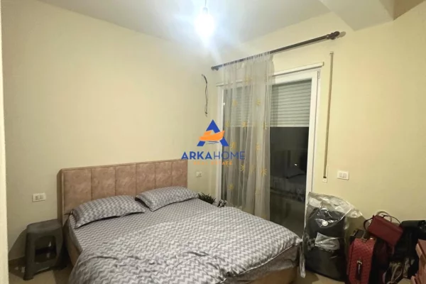 Shtepi ne shitje Apartament ne Tirane, 1+1, Mobilimi E mobiluar, Pagesa 115,000  Euro.