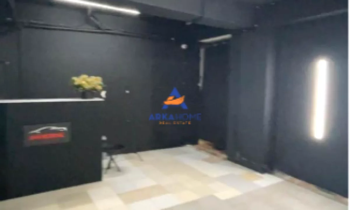 SHITET BIZNES DETAILING PER MAKINA 90M2 "ASTIR, NELA 5" 5.500 EURO (I DISKUTUESHEM)