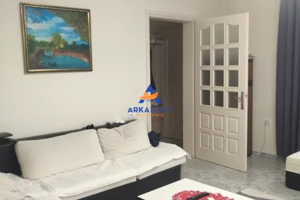 Shtepi ne shitje Apartament ne Tirane, 4+1, Mobilimi E mobiluar, Pagesa 235,000  Euro.