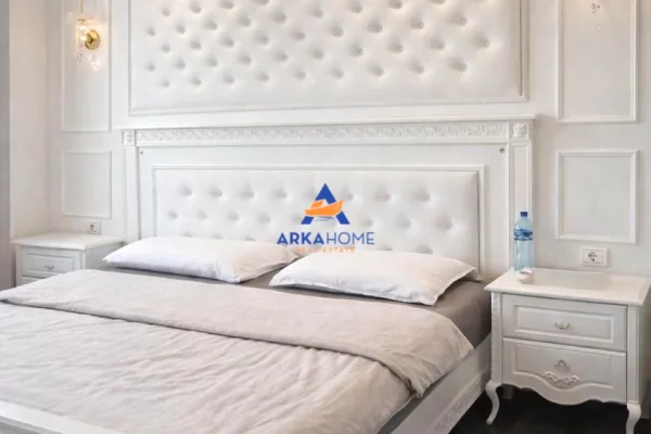 Shtepi ne shitje Apartament ne Tirane, 2+1, Mobilimi E mobiluar, Pagesa 280,000  Euro.