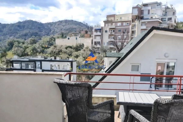 Shtepi ne shitje Apartament ne Tirane, 2+1, Mobilimi E mobiluar, Pagesa 280,000  Euro.