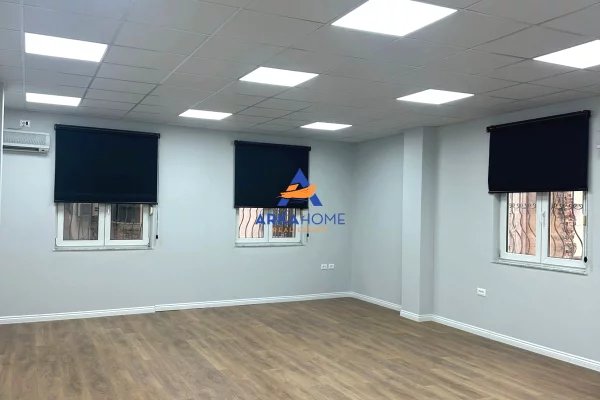 Ambient biznesi me qera 3+1 ne Tirane - 1,100 Euro