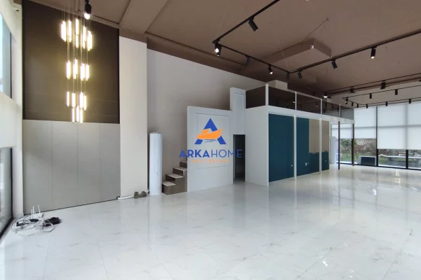 Ambient biznesi me qera 1+1 ne Tirane - 1,250 Euro