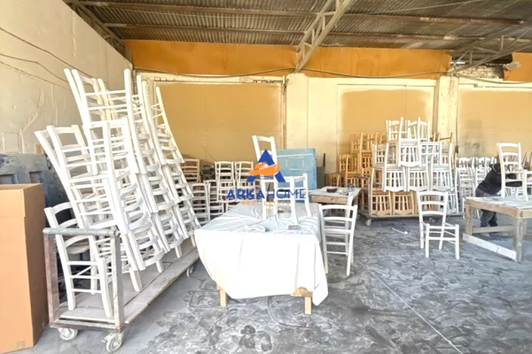 Ambient biznesi me qera 4+1 ne Tirane - 2,080 Euro