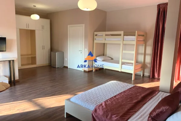 Ambient biznesi ne shitje 5+1 ne Durres - 2,880,000 Euro