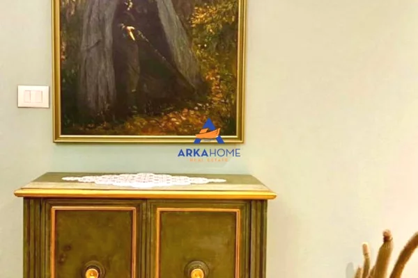 Shtepi me qera Apartament ne Tirane, 2+1, Mobilimi E mobiluar, Pagesa 800  Euro.