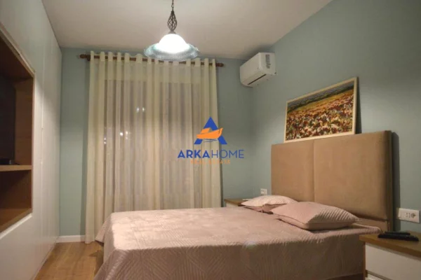Shtepi me qera Apartament ne Tirane, 2+1, Mobilimi E mobiluar, Pagesa 800  Euro.