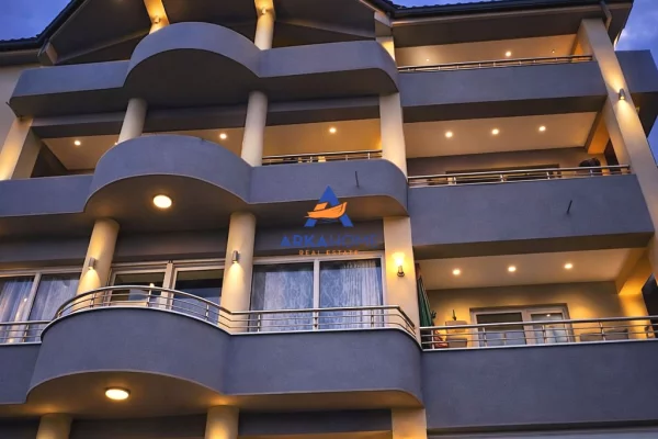 JEPET VILE DYKATËSHE ME QERA "PORCELAN" 1500 EURO