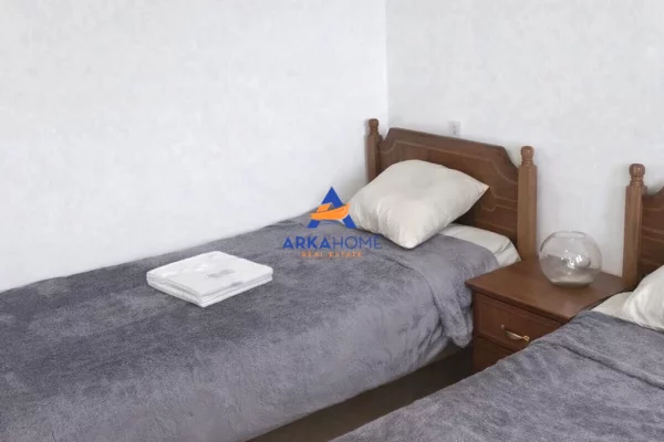 Shtepi me qera Apartament ne Tirane, 1+1, Mobilimi E mobiluar, Pagesa 416  Euro.