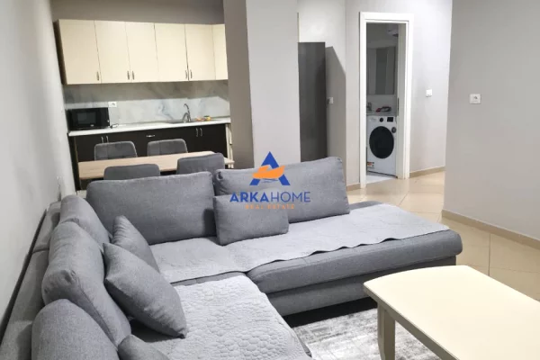 Shtepi ne shitje Apartament ne Tirane, 2+1, Mobilimi E mobiluar, Pagesa 199,000  Euro.