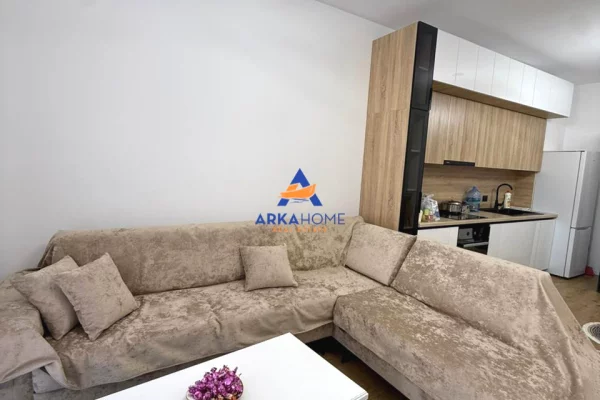 Shtepi me qera Apartament ne Tirane, 2+1, Mobilimi E mobiluar, Pagesa 500  Euro.