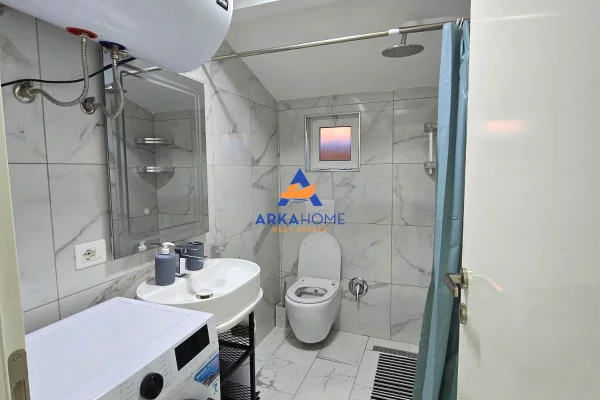 Shtepi me qera Apartament ne Tirane, 1+1, Mobilimi E mobiluar, Pagesa 600  Euro.