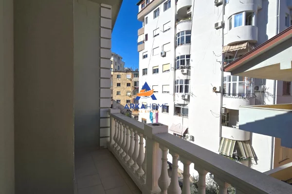 Shtepi me qera Apartament ne Tirane, 1+1, Mobilimi E mobiluar, Pagesa 600  Euro.