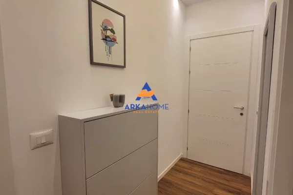 Shtepi me qera Apartament ne Tirane, 1+1, Mobilimi E mobiluar, Pagesa 600  Euro.