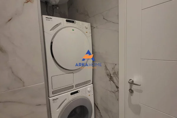 Shtepi me qera Apartament ne Tirane, 1+1, Mobilimi E mobiluar, Pagesa 600  Euro.