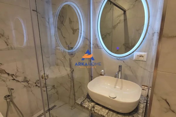 Shtepi me qera Apartament ne Tirane, 1+1, Mobilimi E mobiluar, Pagesa 600  Euro.