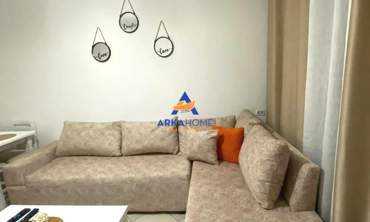 Shtepi ne shitje Apartament ne Tirane, 2+1, Mobilimi E mobiluar, Pagesa 106,000  Euro.