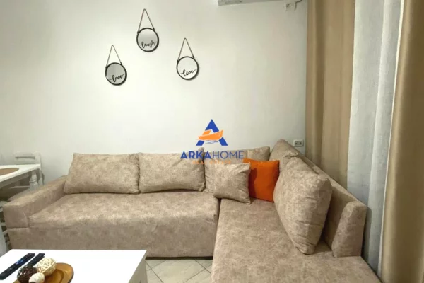 SHITET APARTAMENT 2+1 " KOMBINAT " 106000 EURO