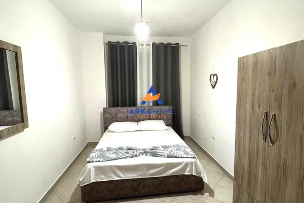 Shtepi ne shitje Apartament ne Tirane, 2+1, Mobilimi E mobiluar, Pagesa 106,000  Euro.
