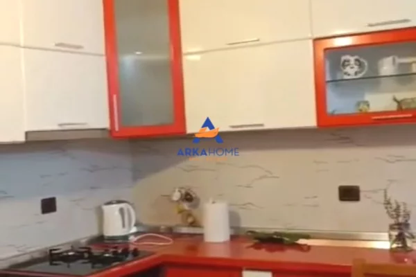 Shtepi me qera Apartament ne Tirane, 2+1, Mobilimi E mobiluar, Pagesa 468  Euro.