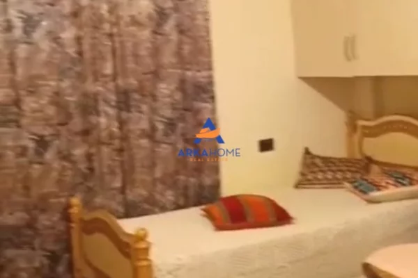 Shtepi me qera Apartament ne Tirane, 2+1, Mobilimi E mobiluar, Pagesa 468  Euro.