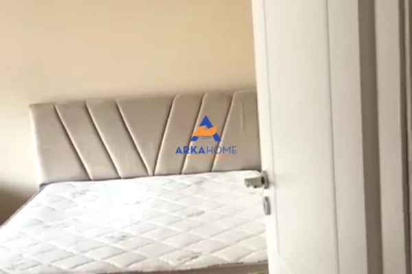 Shtepi me qera Apartament ne Tirane, 2+1, Mobilimi E mobiluar, Pagesa 572  Euro.