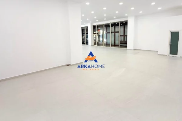Ambient biznesi me qera 1+1 ne Tirane - 4,200 Euro