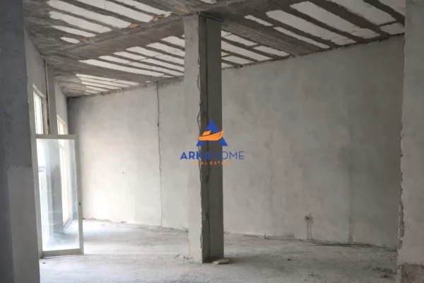 Business Property in Sale 1+1 in Tirana - 270,000 Euro