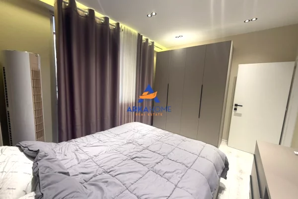 Shtepi ne shitje Apartament ne Tirane, 1+1, Mobilimi E mobiluar, Pagesa 125,000  Euro.