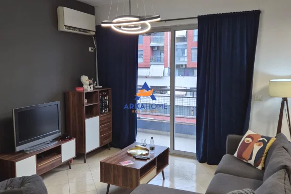 Shtepi me qera Apartament ne Tirane, 2+1, Mobilimi E mobiluar, Pagesa 520  Euro.