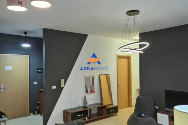 Shtepi me qera Apartament ne Tirane, 2+1, Mobilimi E mobiluar, Pagesa 520  Euro.