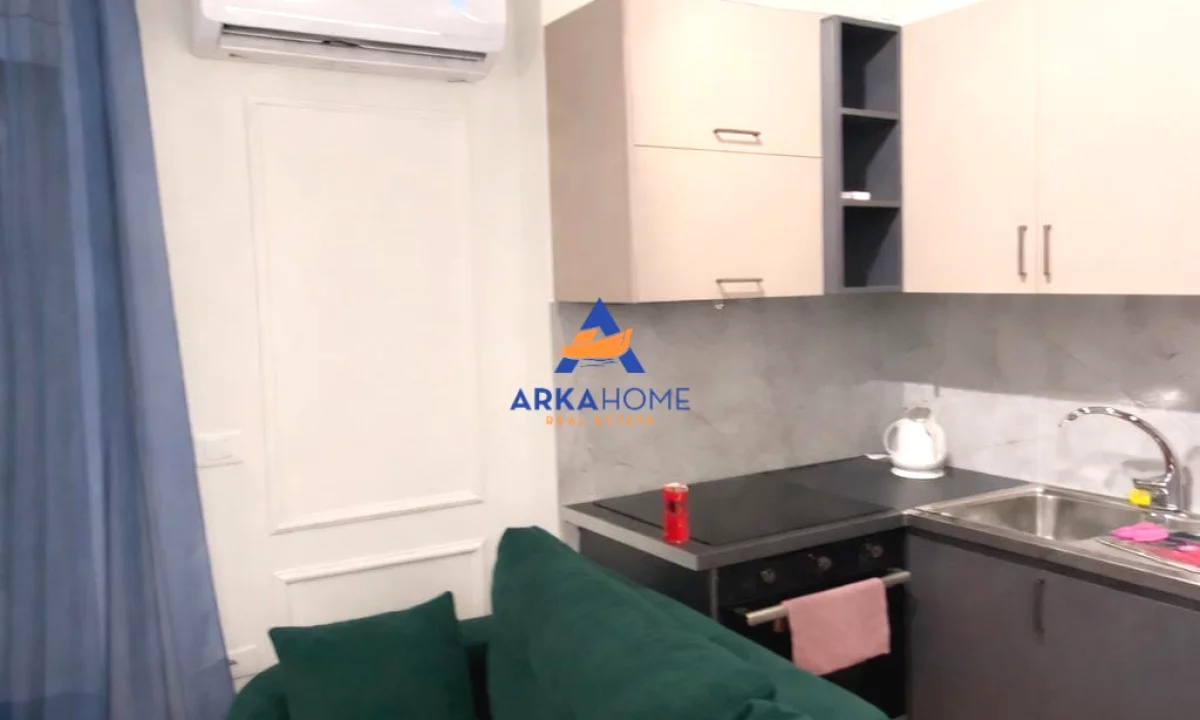 Shtepi me qera Apartament ne Tirane, 1+1, Mobilimi E mobiluar, Pagesa 550  Euro.