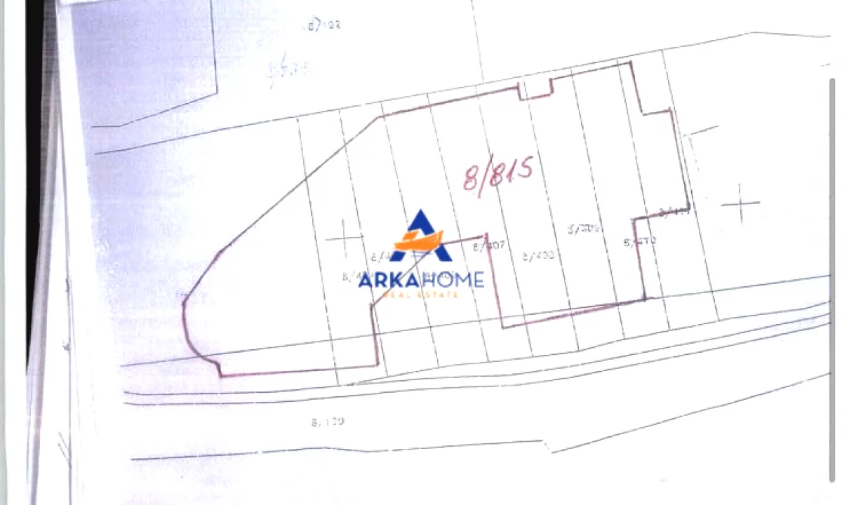 SHITEN 2 POSTE PARKIMI "PRANE TREGUT ELEKTRIK" 36000 EURO