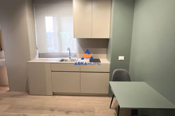 Shtepi ne shitje Apartament ne Tirane, Garsoniere, Mobilimi E mobiluar, Pagesa 289,000  Euro.