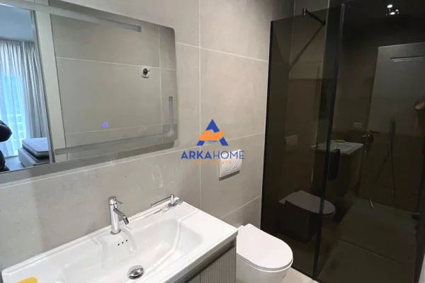 Shtepi ne shitje Apartament ne Tirane, Garsoniere, Mobilimi E mobiluar, Pagesa 289,000  Euro.