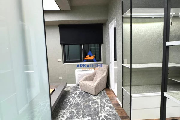 Shtepi ne shitje Apartament ne Tirane, 2+1, Mobilimi E mobiluar, Pagesa 11  Euro.