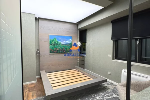 Shtepi ne shitje Apartament ne Tirane, 2+1, Mobilimi E mobiluar, Pagesa 11  Euro.