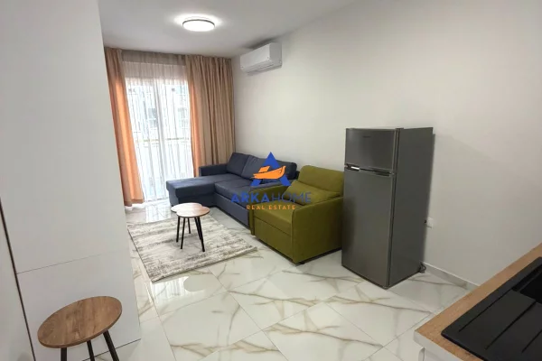 JEPET ME QERA APARTAMENT "TEK AURA,LAPRAKE" 420 EURO